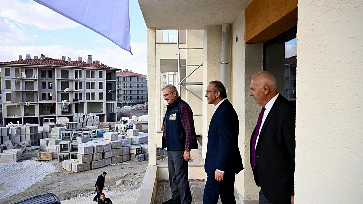 Malatya'da Konteyner Kentlerin Boşaltılması ve Konut Teslimleri Masaya Yatırıldı