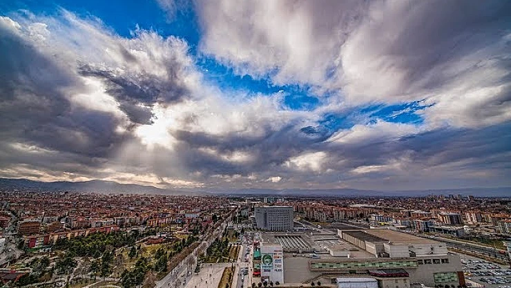 Malatya'da Kuvvetli Rüzgar ve Fırtına Alarmı