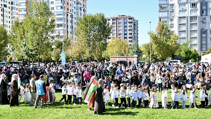 Malatya'da Minikler Dualarla Kur'an-ı Kerim'e İlk Adımı Attı