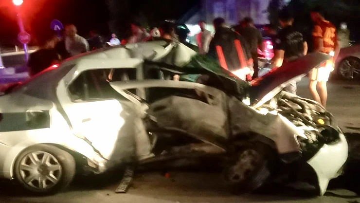 Malatya'da Trafik Kazası: İtfaiye ve Sağlık Ekipleri Seferber Oldu