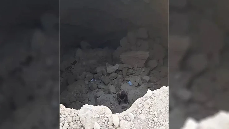Malatya'da Yol Yapım Çalışması Esnasında Göçük: İş Makinası Toprak Altında Kaldı