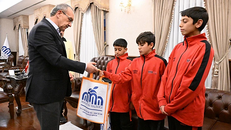 Malatya Hokeyinde Tarihî Başarı: Genç Sporcular Milli Takım Yolunda