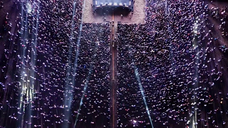 Malatya Kültür Yolu Festivali Ebru Yaşar Konseriyle Başladı: Binlerce Kişiden Büyük İlgi