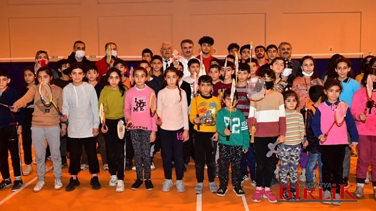 Melekbaba Gençlik Merkezi Faaliyetlerini Sürdürüyor