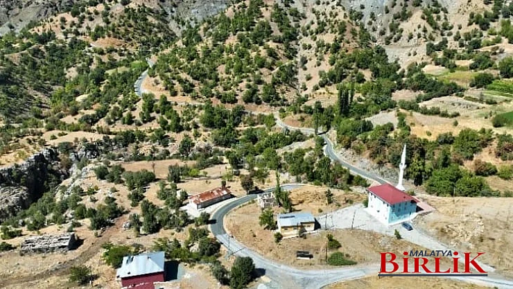 Pütürge'de Asfalt Çalışmaları Sürüyor
