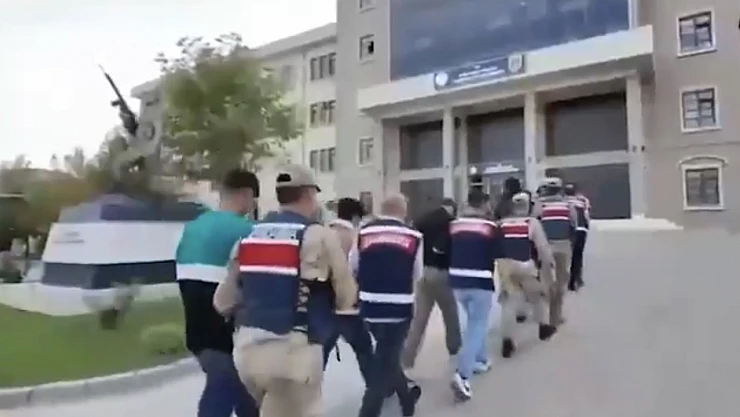 Ülke Genelinde Aranan 181 Şahıs Yakalandı: Jandarma'dan Başarılı Operasyon