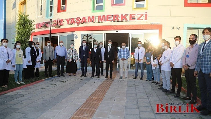Vali Baruş:' Engelsiz Yaşam Merkezi Bölgede Önemli Bir Misyon Üstleniyor'