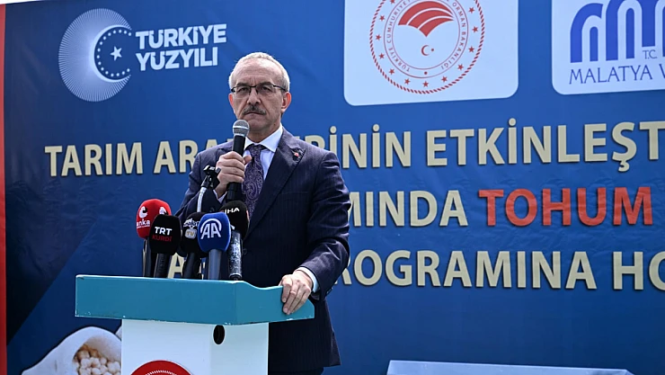Vali Seddar Yavuz, '14 Mayıs Dünya Çiftçiler Günü' Kapsamında Tohum, Fide ve Ekipman Dağıtım Törenine Katıldı