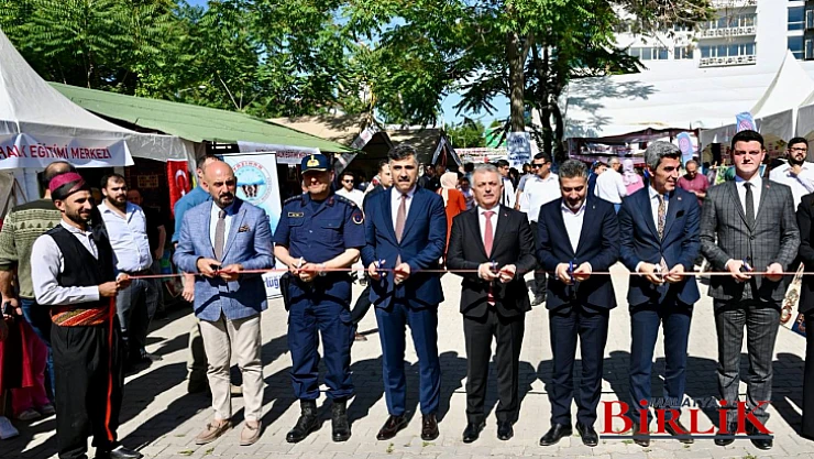 Vali Yazıcı, Hayat Boyu Öğrenme Haftası Açılış Programına Katıldı