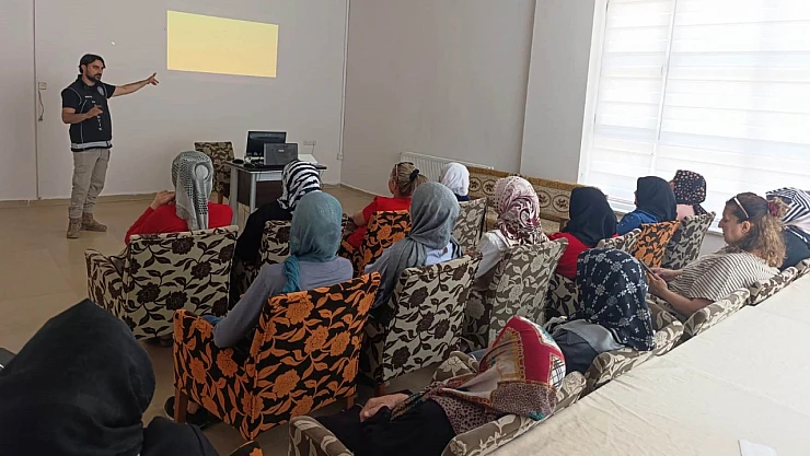 Vefa Konağı'ndaki Kadınlara Madde Bağımlılığı Anlatıldı