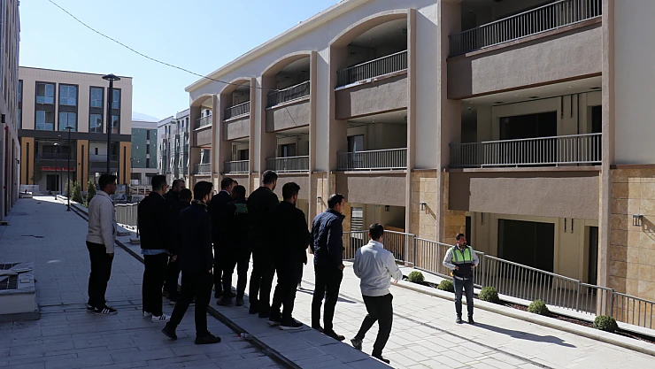 Yeni Çarşılar, Esnafa Umut Olacak mı?