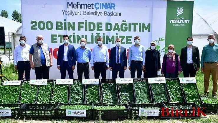 Yeşilyurt Belediyesi, 200 Bin Fideyi Ücretsiz Olarak Çiftçilerle Buluşturuyor