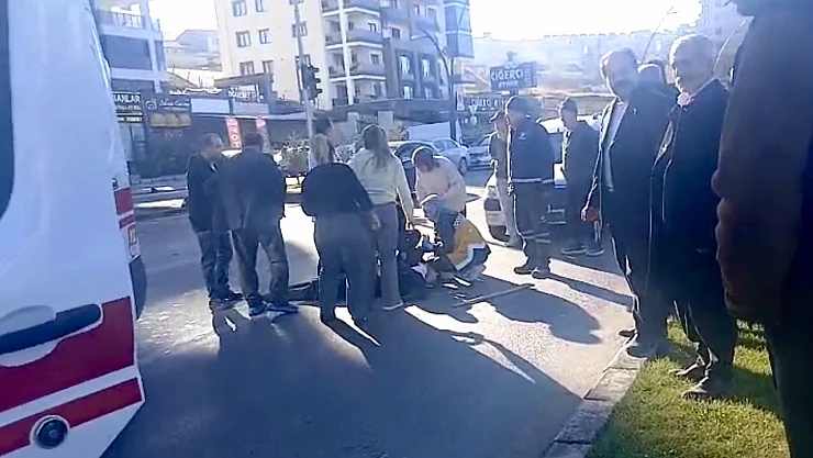 Yeşilyurt İstikametinde Korkutan Kaza: 75 Yaşındaki Yayaya Araç Çarptı