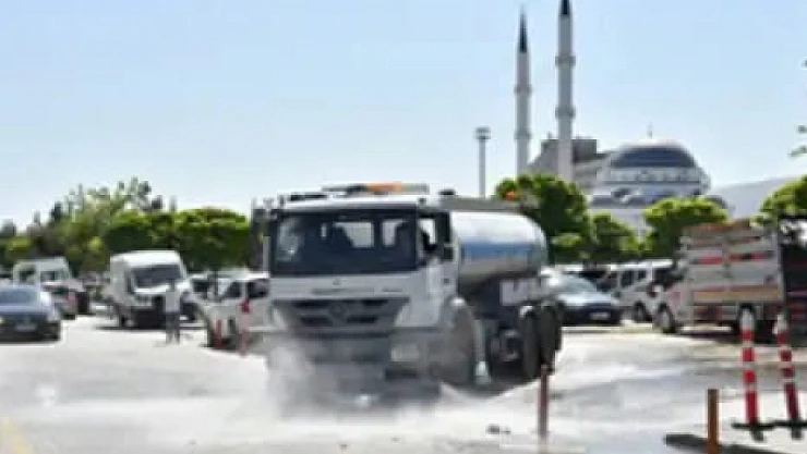 Yeşilyurt'ta İlçe Genelinde Temizlik Çalışması Yapıldı