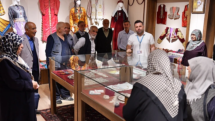 Yeşilyurt'ta Tarih ve Kültür Eşliğinde Yaşlılar Günü Kutlaması