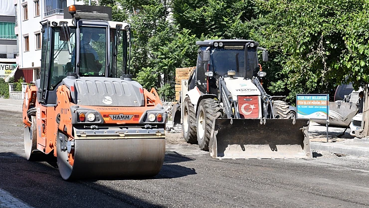 Yeşilyurt'ta Yollar Baştan Aşağı Yenileniyor! İlçede Büyük Dönüşüm