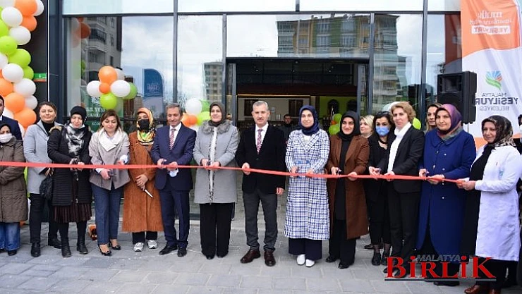 Yöresel Ürün Satış ve Kafe Yeşilyurt Belediyesi Semt Pazarında Hizmete Girdi