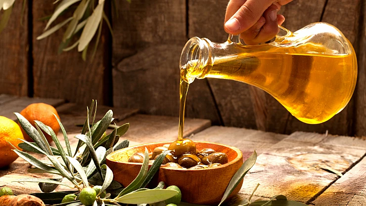 Zeytinyağı Sektörü Daralıyor: Döviz Geliri Yarıya Düştü