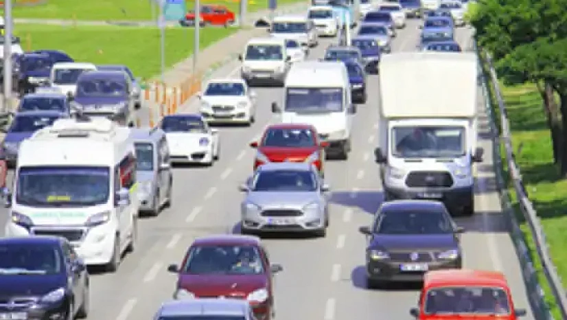 2025'te Taşıt Sayısı 2,3 Milyon Arttı, Kayıtlar Azaldı
