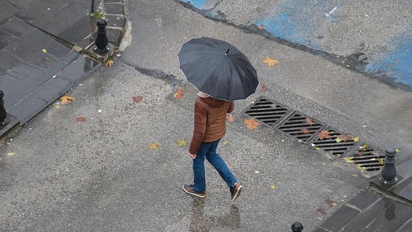 Batıda Fırtına, Doğuda Don ve Çığ
