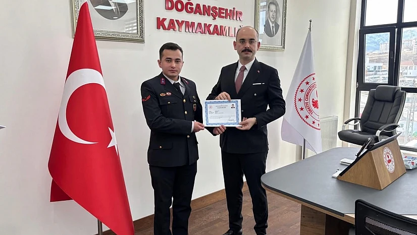 Doğanşehir'de Huzur ve Güvenliğe Emek Veren Personele Ödül