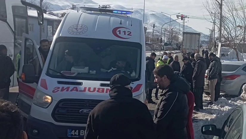 Doğanşehir'de Talihsiz Kaza: Küçük Kız Hastanelik Oldu