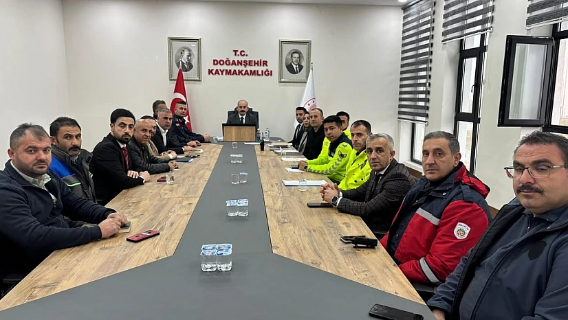 Doğanşehir Kış Tedbirleri Değerlendirme Toplantısı Gerçekleştirildi