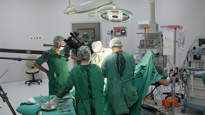 Hibrit Kursla Türkiye Genelinden 200 Hekim Proktoloji Eğitimi Aldı