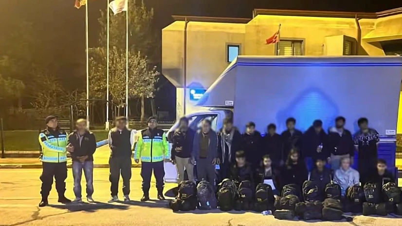 İçişleri Bakanlığı'ndan Göçmen Kaçakçılığına Karşı Eş Zamanlı Operasyon