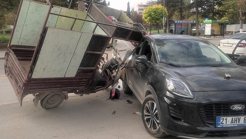 İnönü Caddesi'nde Kural İhlali Kazaya Neden Oldu