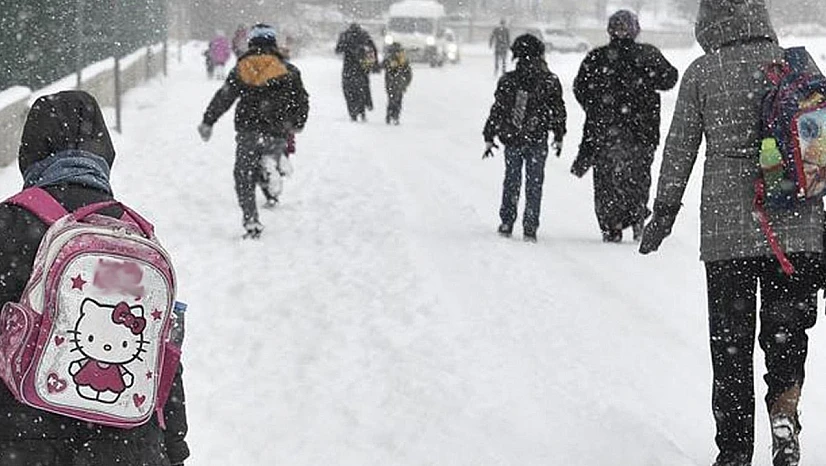 Kar Alarmı: Bolu, Zonguldak, Düzce, Van ve Karabük'te Okullar Kapalı