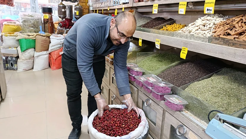 Kuşburnu ve Pekmez Kışın Vazgeçilmezi