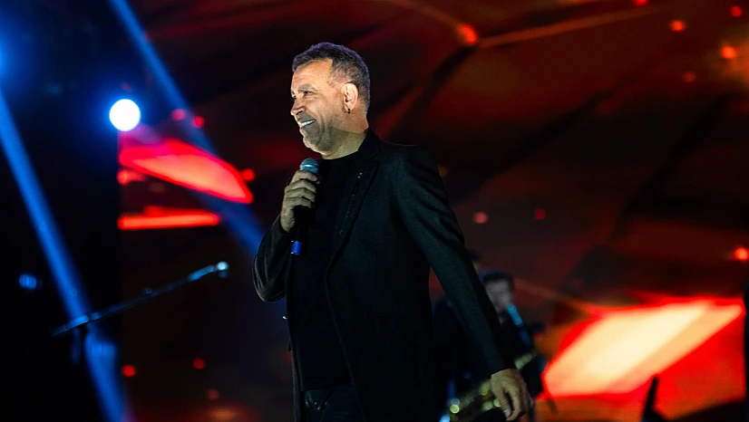 Malatya'da Haluk Levent Rüzgarı: Şarkılar, Türküler ve Gözyaşları