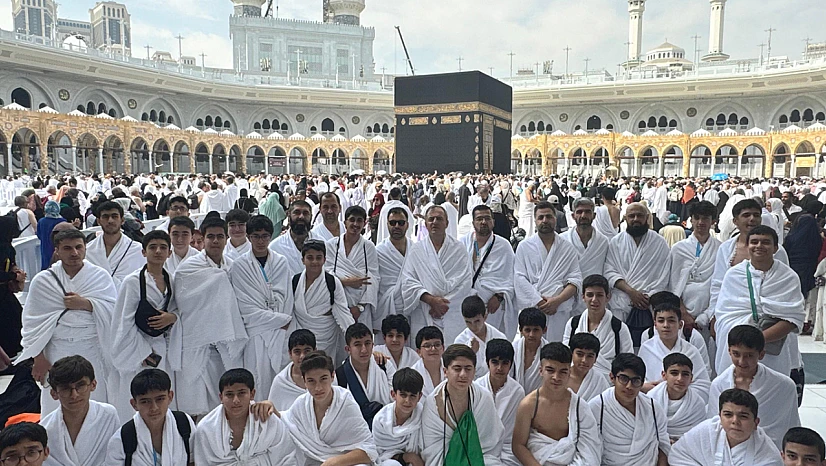 Malatyalı Hafızlara Umre'de Unutulmaz Belge Töreni