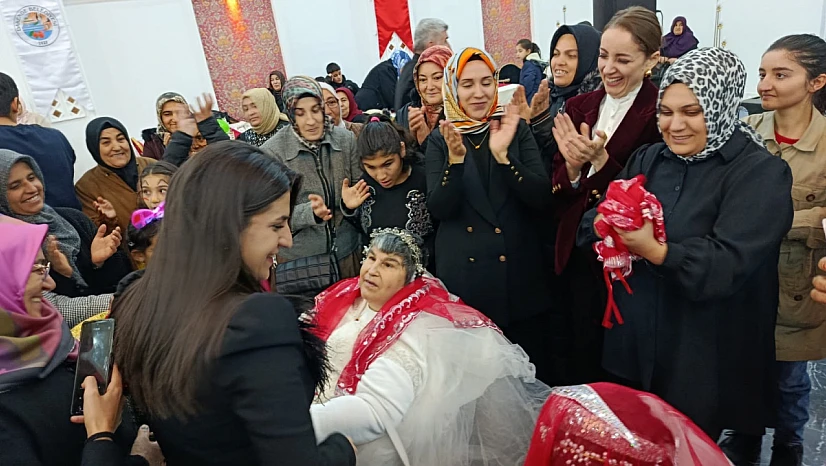 Özel Bireyler İçin Duygu Yüklü Kına Gecesi