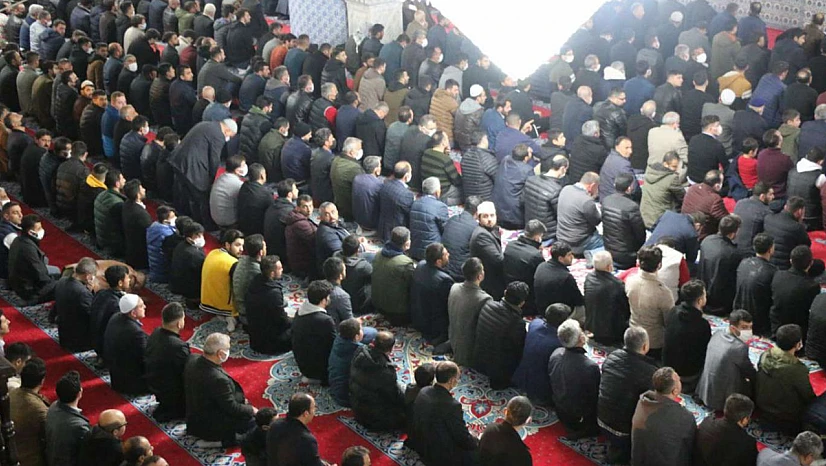 Regaib Kandili yarın idrak edilecek