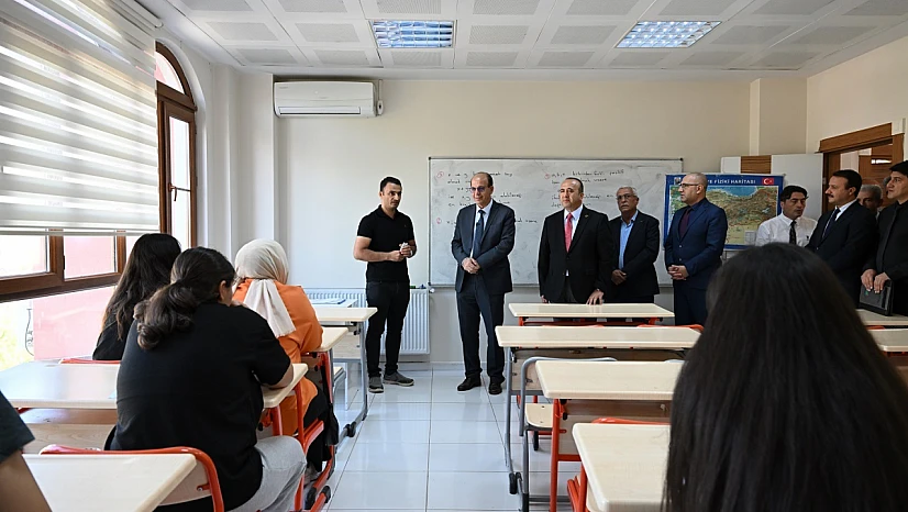 Yeşilyurt Belediyesi Eğitim Yatırımlarını TRT Gap Radyo'da Anlattı