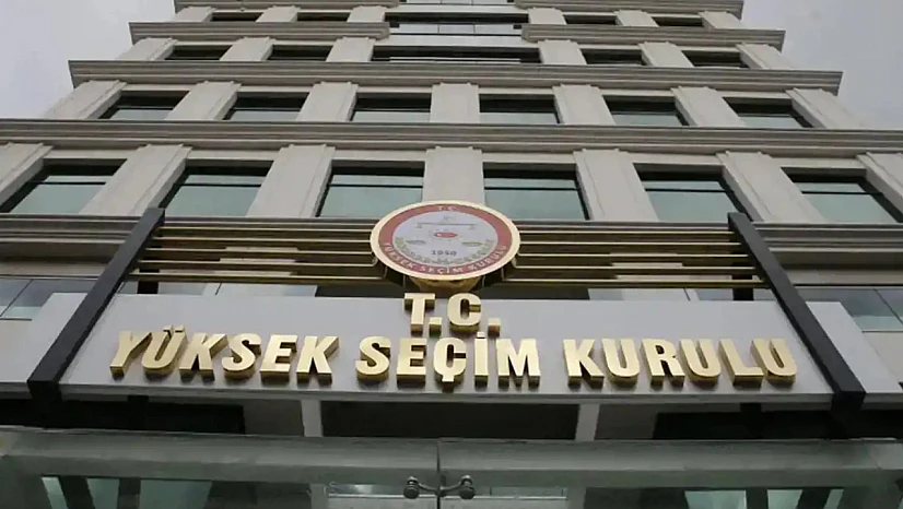 YSK, CHP İstanbul İlçe Kongrelerinin Önünü Açtı