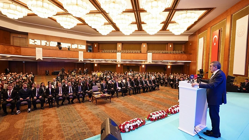 2024 YLSY bursiyerleri için vizyon ve farkındalık eğitimleri başladı