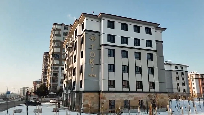 350 Konut ve 44 Dükkan Pazartesi Teslim Edilecek