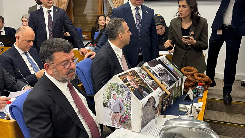 Ağbaba, 'Dünyanın En Büyük Ekonomisti Emekliler'