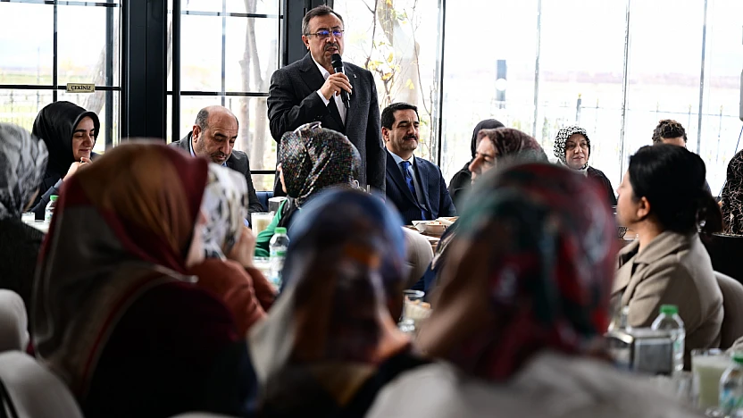 Başkan Taşkın Ak Parti Kadın Kolları Mahalle Başkanları Toplantısına Katıldı