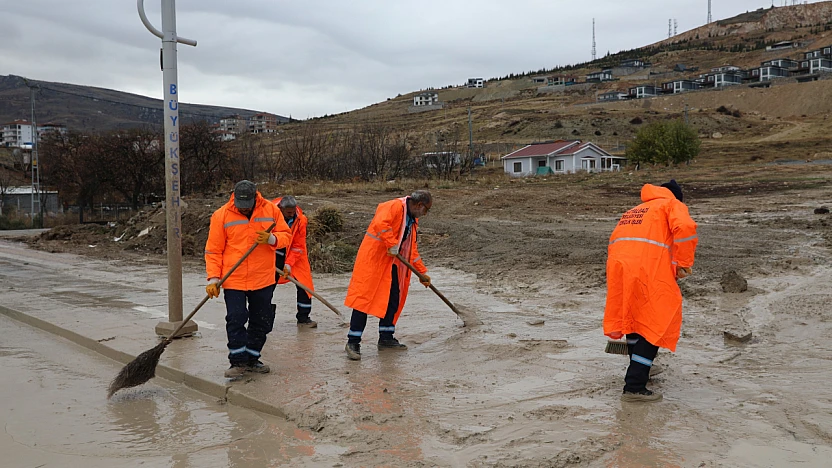 Battalgazi Belediyesi'nden Yağmur Sonrası Hızlı Müdahale