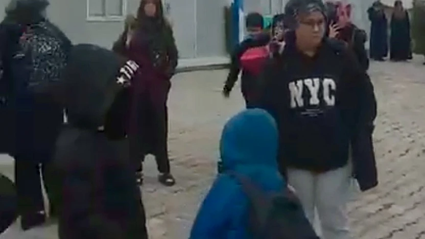 Battalgazi'de Servis Skandalı: Veliler Soğukta 2 Saat Bekledi