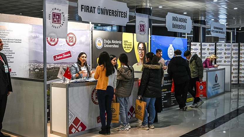 Büyükşehir Belediyesi'nin Düzenlediği  'Üniversite Bölüm Tanıtım Günleri'ne Yoğun İlgi