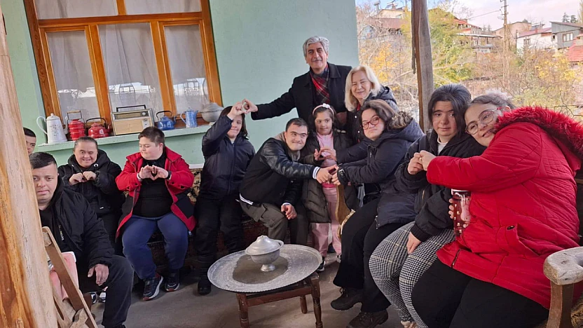 Büyükşehir ve Arapgir Belediyeleri Destek Verdi: Down Sendromlu Çocuklara Moral Ziyareti