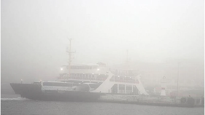 Çanakkale Boğazı'nda Deniz Trafiği Askıya Alındı
