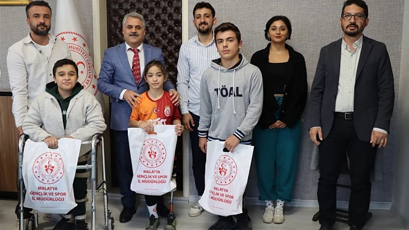 Cuma hutbesi: Müslümanın hayatına yön veren rehber, sünnet-i seniyye