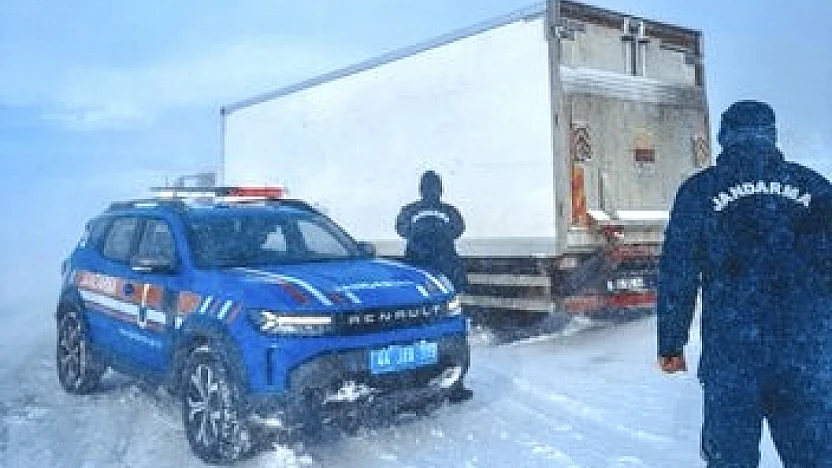 Darende'de Kapanan Karayolları Kontrollü Şekilde Açıldı