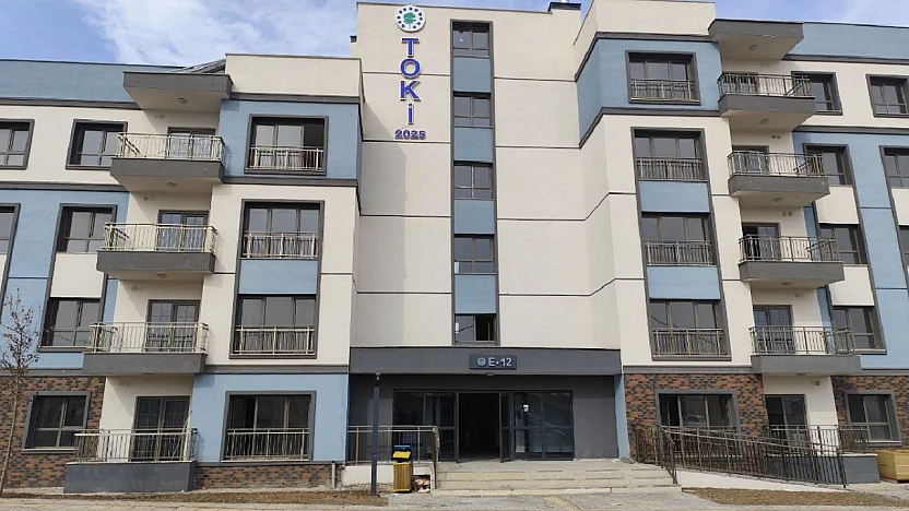 Depremzedeler için konut ve iş yeri kuraları çekilecek